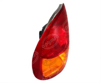 CALAVERA AUTOMOTRIZ BICOLOR IZQUIERDA MERCEDES BENZ MARCOPOLO MP120 IAM 57 85 260 272 
