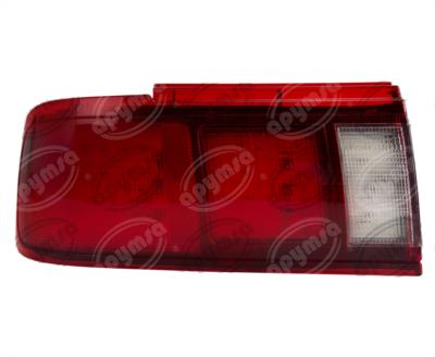 CALAVERA AUTOMOTRIZ IZQUIERDA BICOLOR NISSAN TSURU III LUZ LED TRAKTOLAMP C525PALBT 