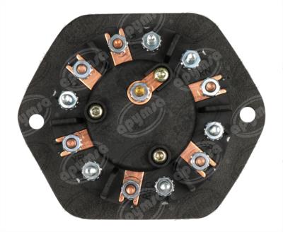 CONECTOR REMOLQUE HEMBRA 7TERMINALES RESISTENCIA DE 30 AMP IMPORTADO 15-753 