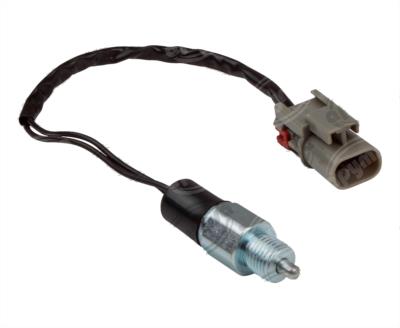 INTERRUPTOR REVERSA 2TERMINALES CORTO NISSAN TSURU II, III QBH DYNAMIC 103417003 