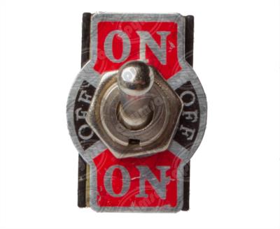 INTERRUPTOR PALANCA 6TERMINALES METALICO ON-OFF-ON IMPORTADO 82608 