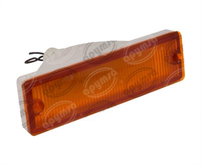 LUZ DIRECCIONAL DERECHO E IZQUIERDO CUARTO NISSAN PICK-UP TECNOLAMP 215 