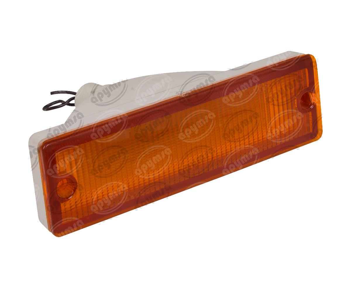 LUZ DIRECCIONAL DERECHO E IZQUIERDO CUARTO NISSAN PICK-UP TECNOLAMP 215 