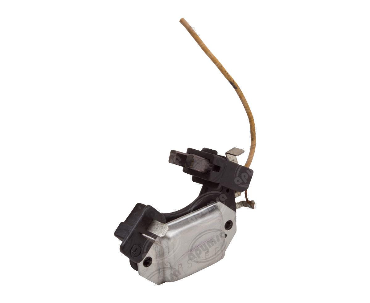 REGULADOR VOLTAJE ALTERNADOR HITACHI IR/EF 12V CON PORTA CEPILLO A UN LADO TRANSPO IH201 