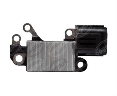 REGULADOR VOLTAJE ALTERNADOR HITACHI IR/IF 12V DERECHO 4 TERMINALES EXTERNAS REWARD IH761