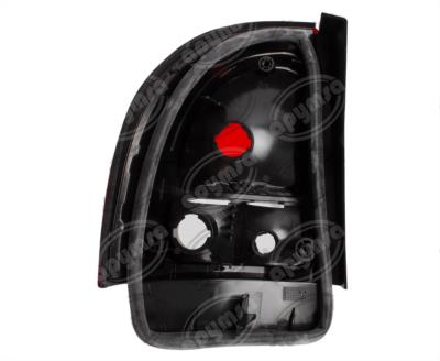 CALAVERA AUTOMOTRIZ IZQUIERDA CHEVROLET CHEVY 09-12 C3 4 PUERTAS DEPO 017-0614-31 