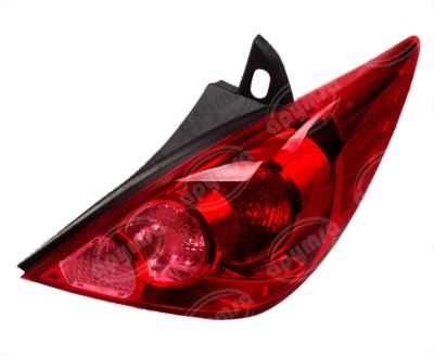 CALAVERA AUTOMOTRIZ DERECHA NISSAN TIIDA 07-12 5 PUERTAS DEPO 017-2318-04 