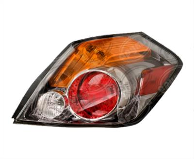 CALAVERA AUTOMOTRIZ DERECHA NISSAN ALTIMA 07-10 4 PUERTAS CON FOCO DEPO 017-2302-12 