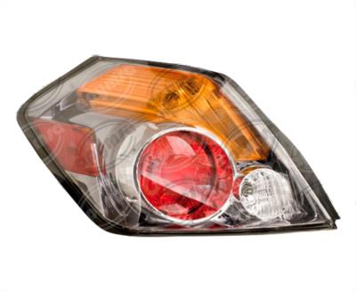 CALAVERA AUTOMOTRIZ IZQUIERDA NISSAN ALTIMA 07-10 4 PUERTAS CON FOCO DEPO 017-2302-13 