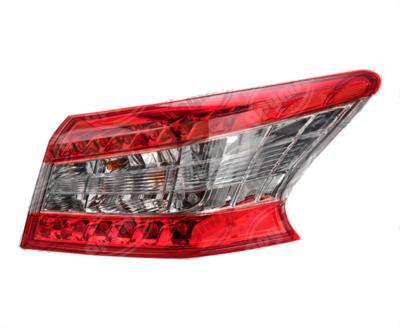 CALAVERA AUTOMOTRIZ DERECHA NISSAN SENTRA 13-14 EXTERIOR DEPO 017-2316-32 